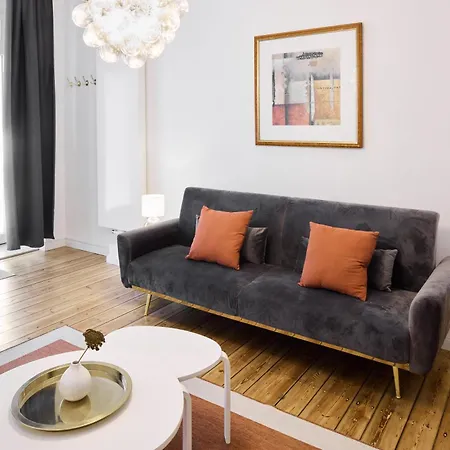 דירה Curated Refuge *