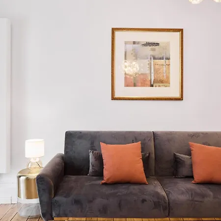 Apartment Curated Refuge *